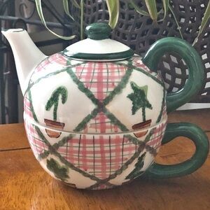 Zrike Vintage Hand Painted Porcelain Christmas Tea for One Stacking Teapot & Cup